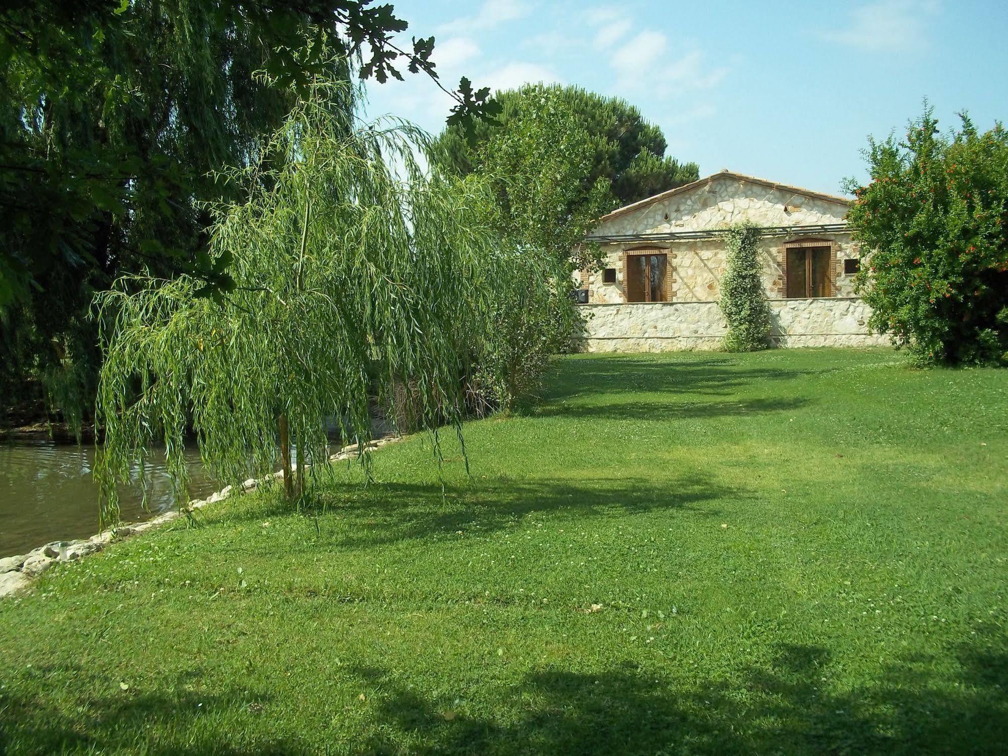 Agriturismo Lupo Cerrino Tarquinia Extérieur photo